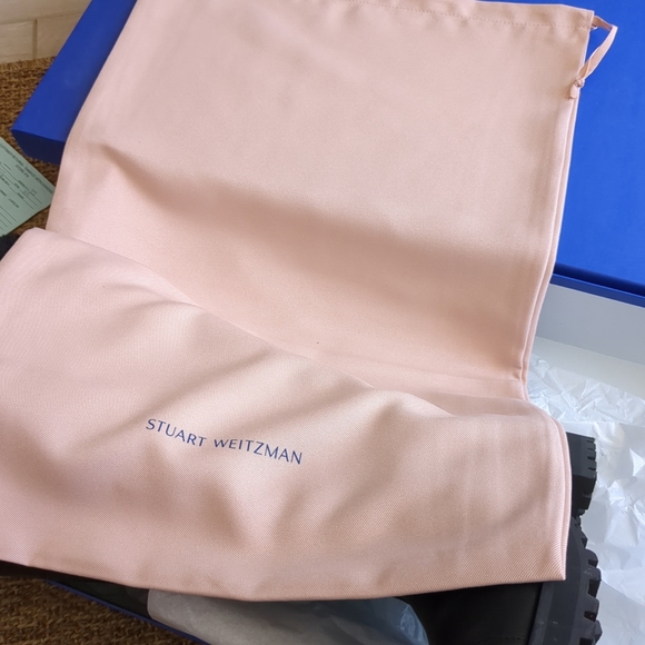 Stuart Weitzman Alpine Cozy Boots 37 or 6.5 With Box - Picture 7 of 8
